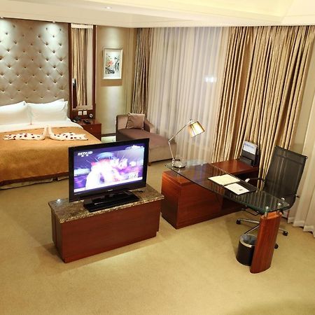 Dalian Furong International Hotel Exterior photo
